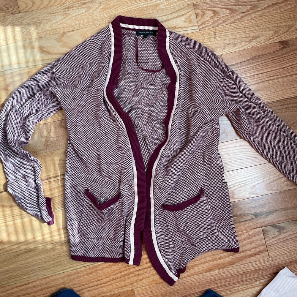 Banana Republic cardigan size M
